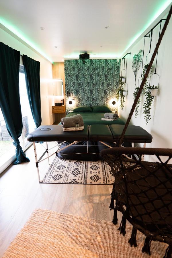 Capsule Thailande I Sauna I Balneo I Console I Jeux En Bois I Cinema I Cour Interieure Trith-Saint-Leger Екстер'єр фото