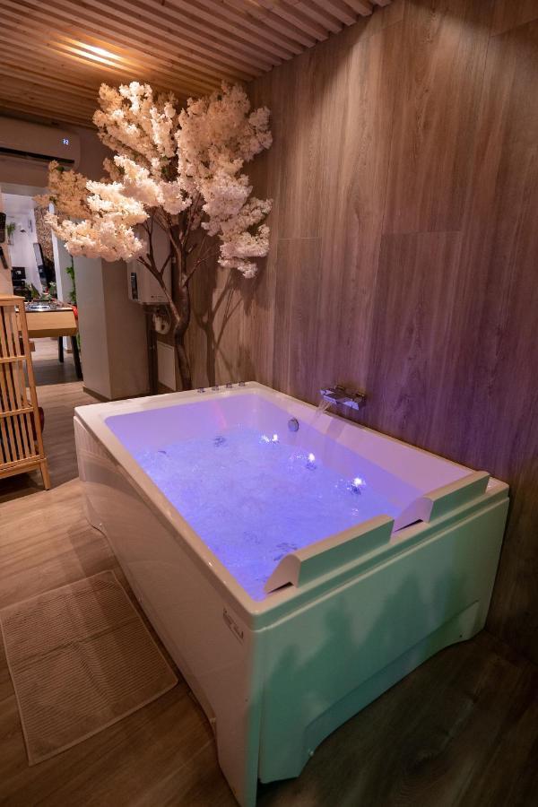Capsule Thailande I Sauna I Balneo I Console I Jeux En Bois I Cinema I Cour Interieure Trith-Saint-Leger Екстер'єр фото